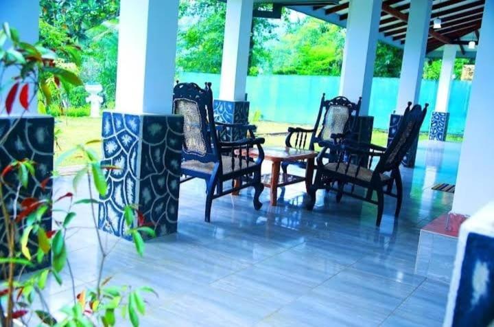 Salmanel Resort Ratnapura Esterno foto